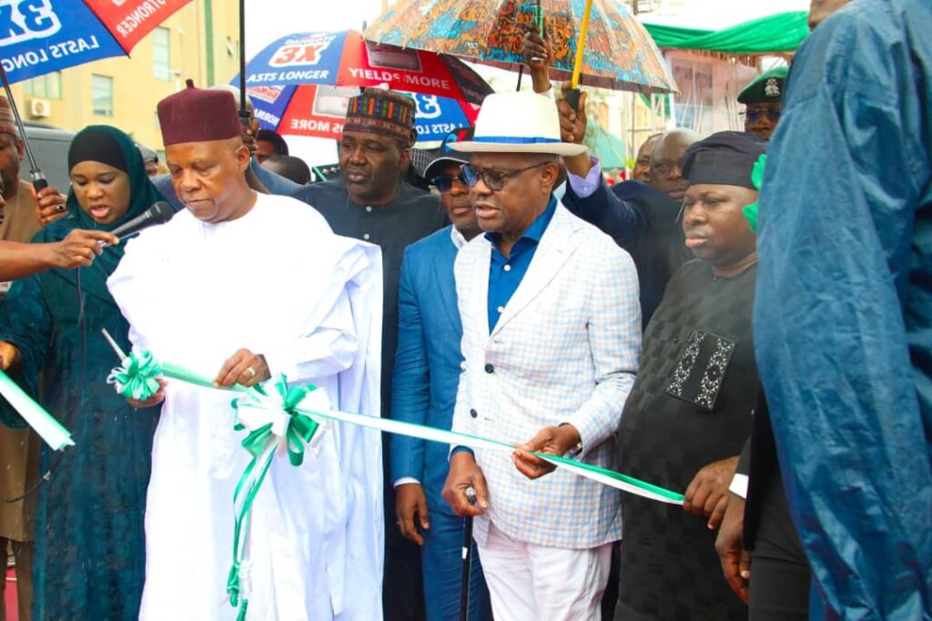 L-R: Minister of state FCT, Mariya Mahmoud, Vice President Kashim Shettima (Representative of President Boka Tinubu), and FCT Minister, Nyesom Wike, at the official commissioning of the newly constructed Connector Road CN-8, also known as Asuquo Okon Street, along with other connecting roads in the Dakibiyu District of Abuja, on Monday
