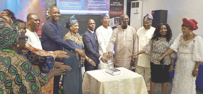 Dr. Dan Oriade (middle) surrounded by dignitaries during the official launch of Love- The Bedrock of Unity and an Ideal Society and the inauguration of MATEF in Lagos, recently