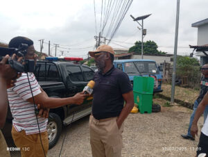 Lagos Commissioner casts vote in Kosofe