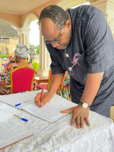 Seriake Dickson pays condolence visit