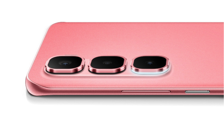Infinix HOT 60 Pro+ featuring a floating camera module design and Active Halo Lighting