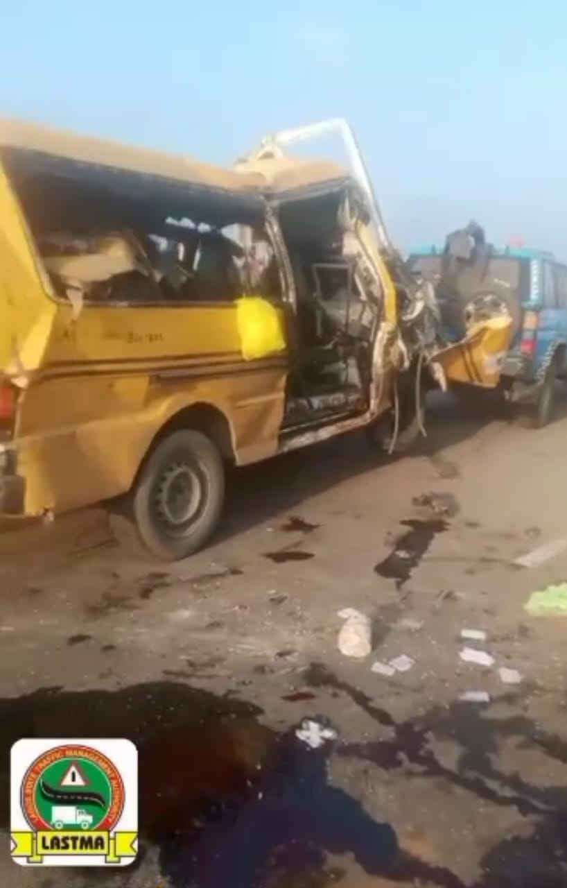 Black Sunday as 8 perish in auto crash in Lagos