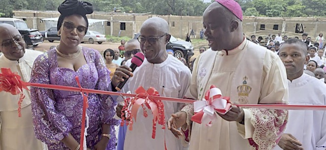 • Bishop Onaga cuts ribbon for hostel