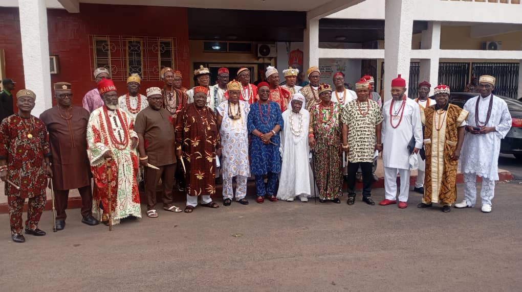 Enugu East traditional rulers endorse Mbah’s second term bid