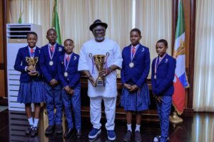 Oborevwori rewards world debate champions with N20m each