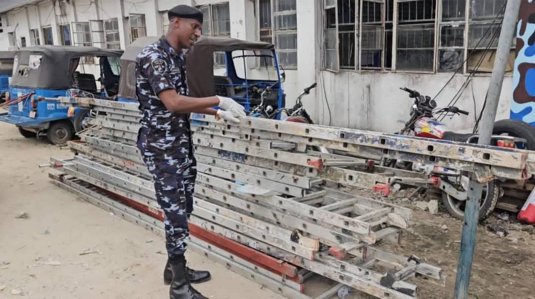 Delta police bust syndicate, recover N23m, phones, ladders