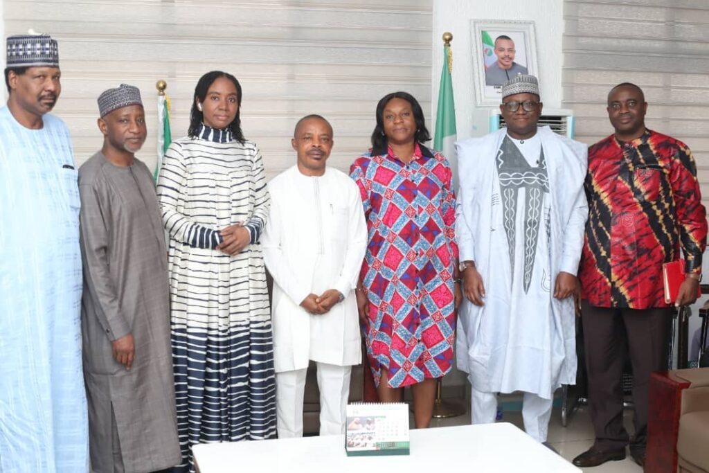 Comrade Joe Ajaero (centre) with Mrs Oloworaran (third left and management staff of both PenCom and NLC.