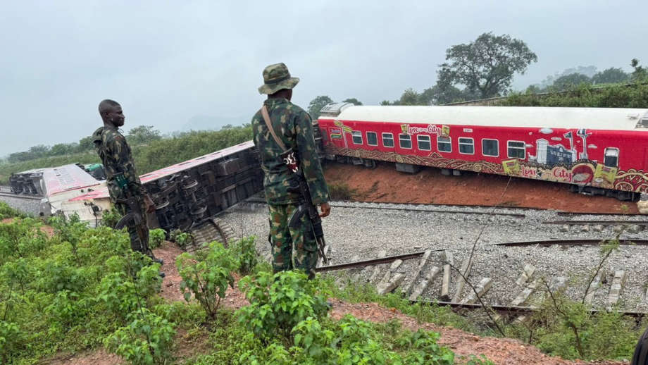 FG dismisses sabotage as cause of Abuja–Kaduna train derailment