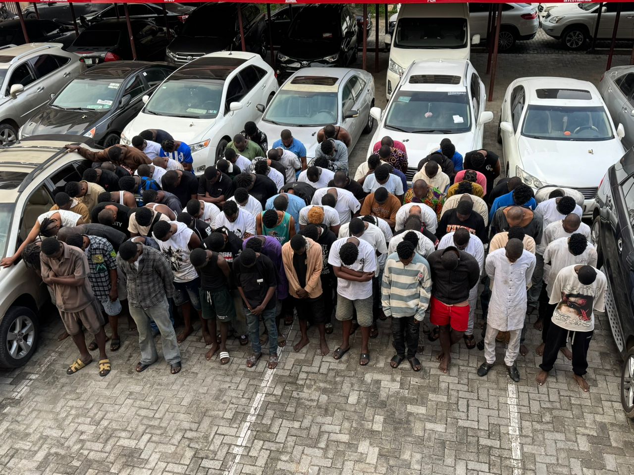 EFCC nabs 93 internet fraud suspects in Abeokuta, recovers 18 vehicles