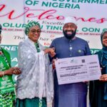 Niger-flood-donation
