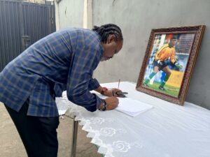 Ikpeba visits Peter Rufai’s family