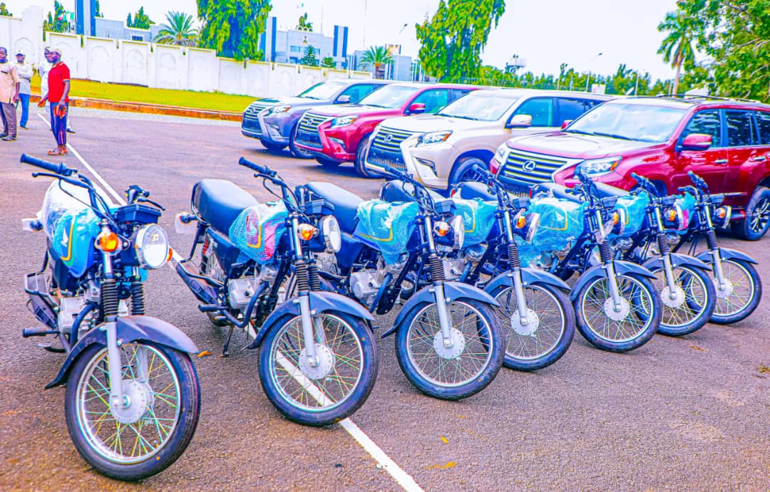 Sule flags off electric cars, splashes N3.2bn on youths, pensioners