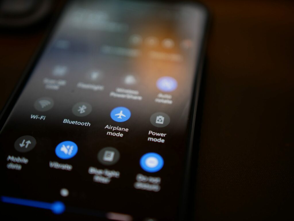 couper-telephone-en-avion