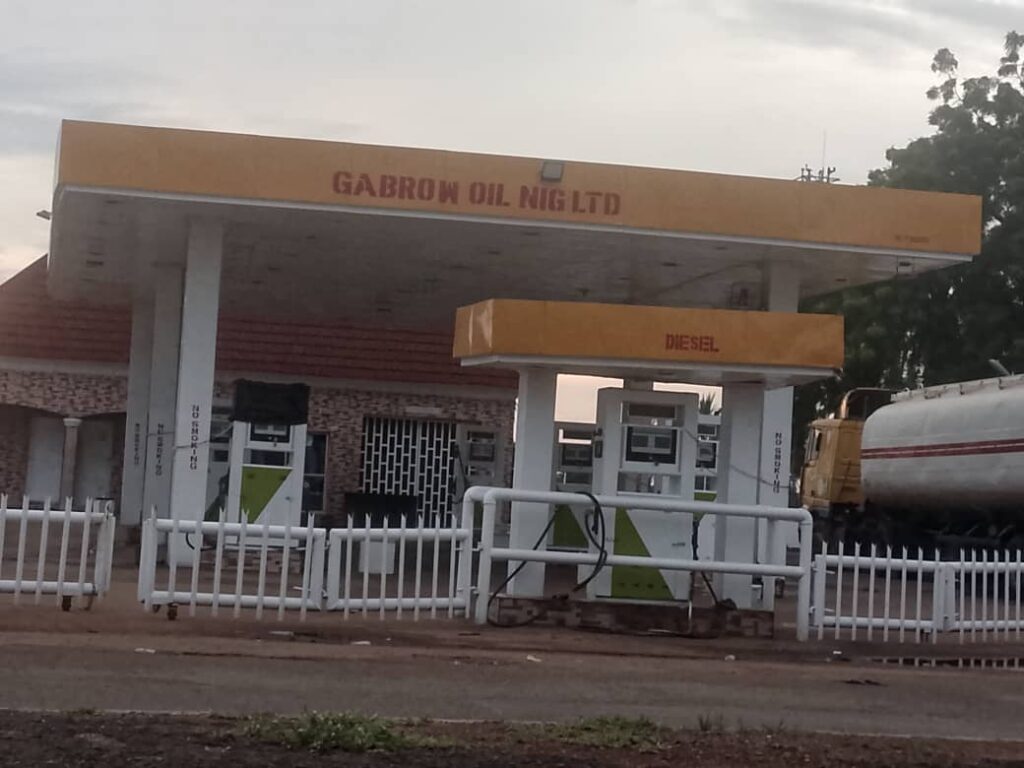 Makurdi fuel scarcity: NUPENG, IPMAN begin 3-day strike