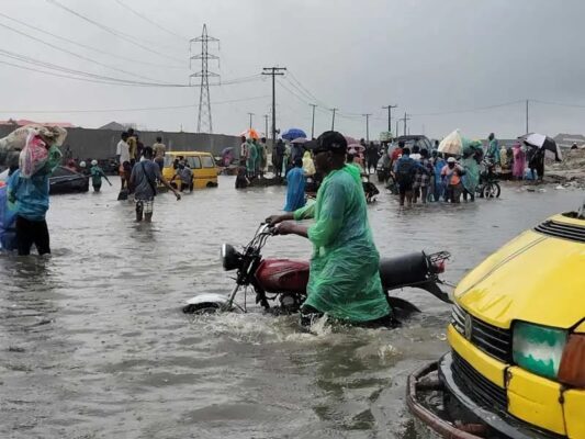lagos-Heavy-Rainfall-533×400