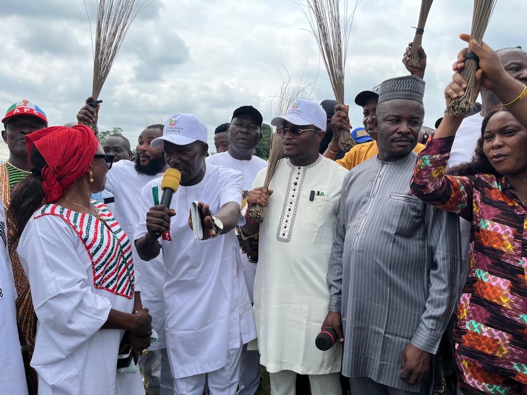 Iyamu during his official welcome to the APC in Ugo, Orhionmwon South LGA of Edo State