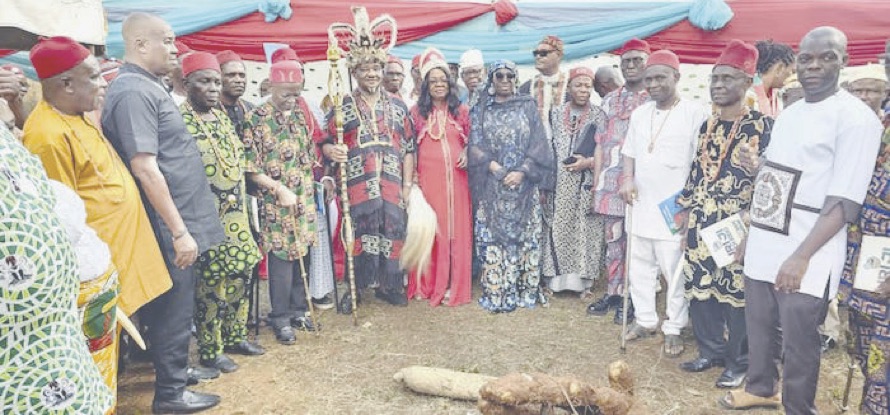 Ekwunife, Igwe Azike and others at the festival