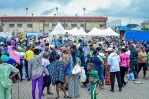 LG boss, Inspire Lagos partner to tackle food crisis, provide telief to 3,000 residents