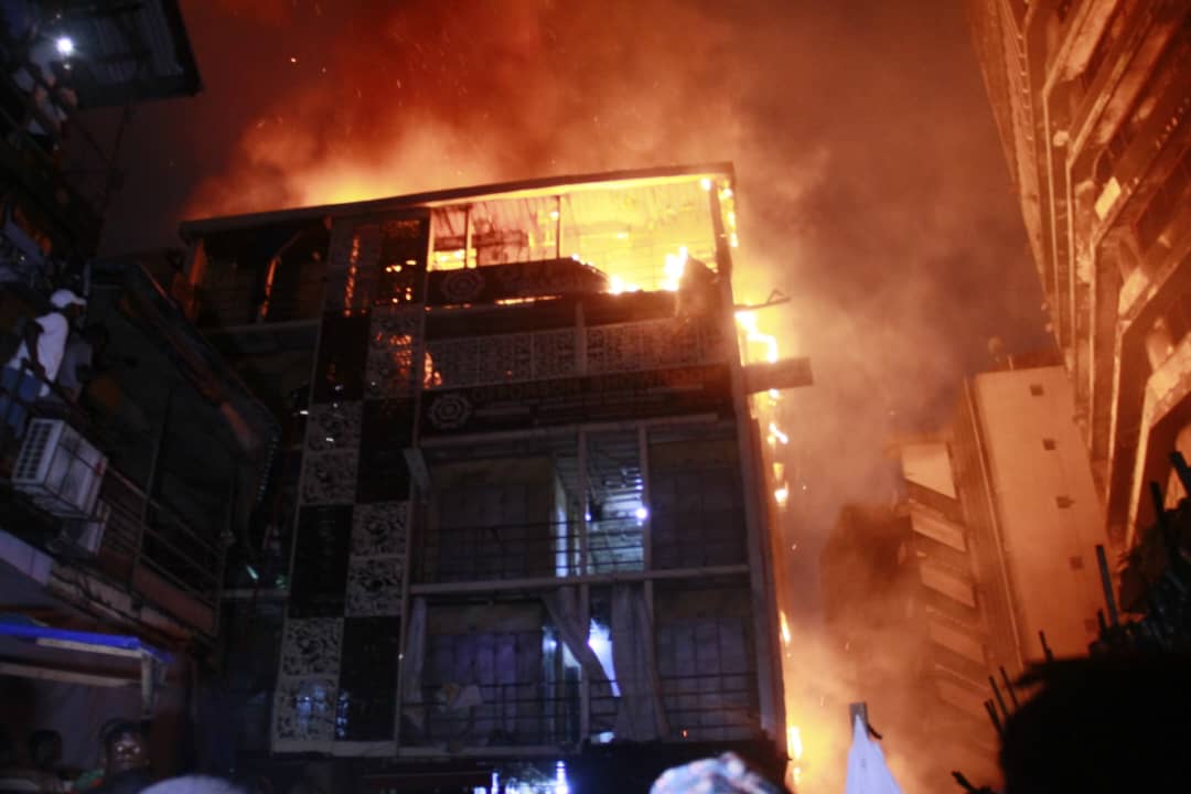 Tinubu, First Lady mourn victims of Afriland Towers fire, commend emergency responders