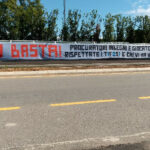 atalanta-fans-banner-against-ademola-lookman