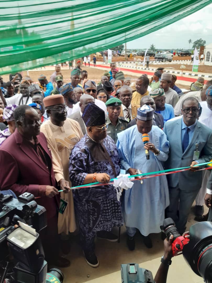 Uniosun VC, Prof. Clement Adebooye, a staff of TETfund, Governor Ademola Adeleke of Osun State, Hon. Bello Masari and Director of Monitoring and Evaluation, TETfund, Arc. Babatunde Olajide during the commissioning of TETfund funded projects at Osun State University, Osogbo, on Wednesday