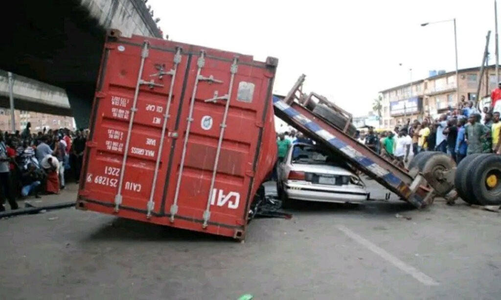 One dead as container-laden truck crushes car near Oyo Secretariat