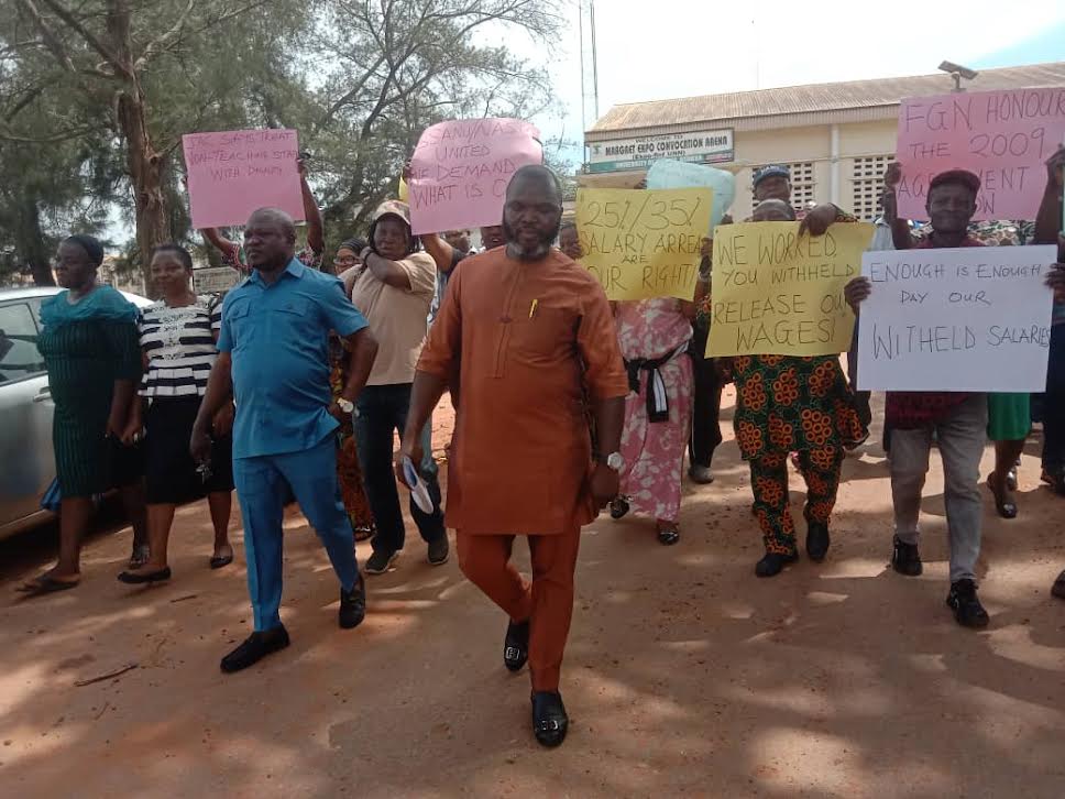 Non-teaching staff protests paralyse administrative activities in UNN