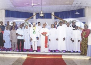 Cardinal Okpaleke with the university management and dignitaries after the lecture