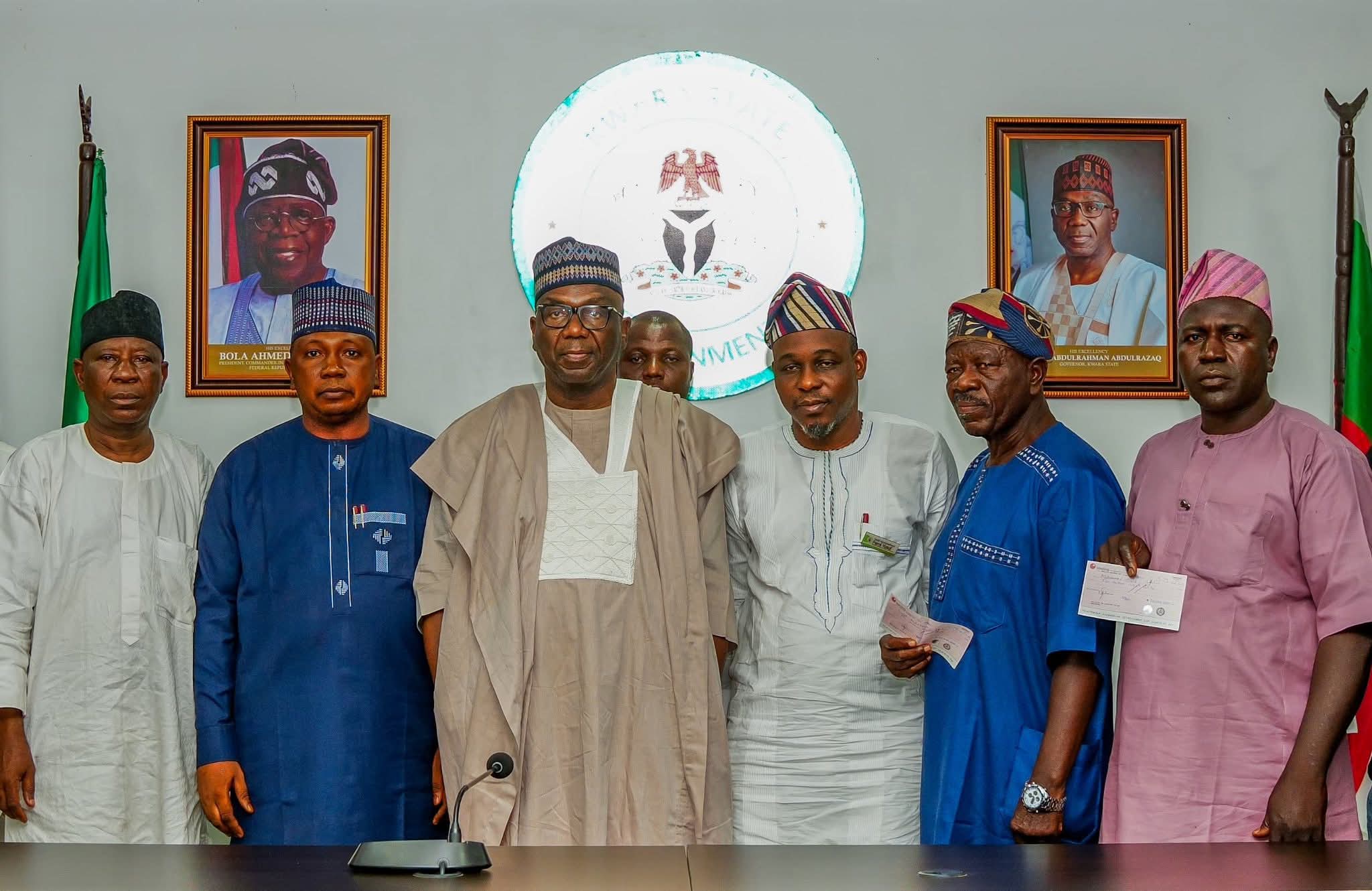 Kwara: AbdulRazaq presents N180m cheques to families of murdered forest guards