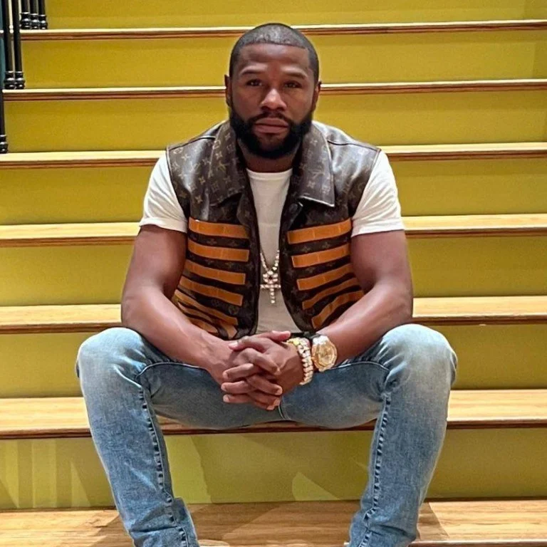 Floyd Mayweather confirms Athens exhibition