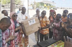Presentation of barbecue equipments to benefiacries