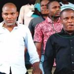Nnmadi Kanu (L), Emmanuel Kanu (R)