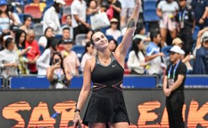 Tenis