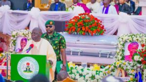 Tinubu-at-mama-Lydias-burial-
