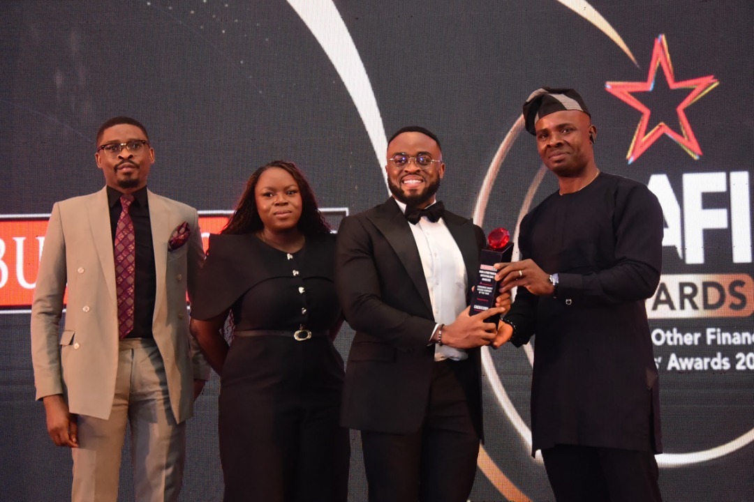 Engineer Nwagba MD/CEO CREDICORP recievering the award