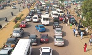 #FreeNnamdiKanuNow: Gridlock in Abuja as security mounts roadblocks
