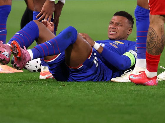 Mbappe injured against Azerbaijan