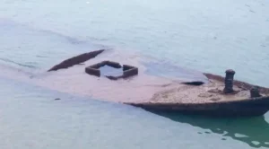 boat capsized
