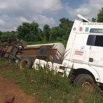 Niger: Tragedy averted as fuel tanker overturns