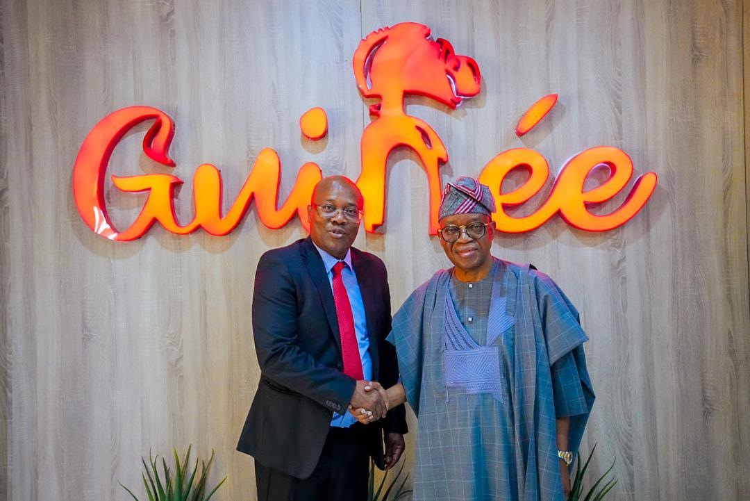 Oyetola with the Guinea Minister of Transportation Osamane Dialo