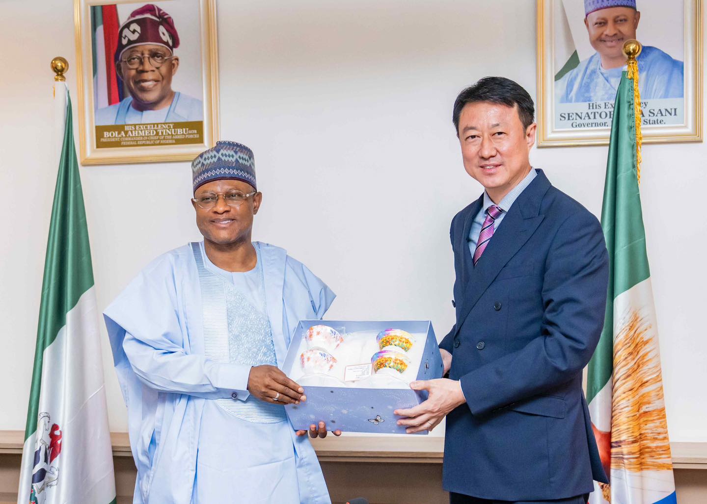Governor Uba Sani receiving Chinese Ambassador to Nigeria His Excellency Yu Dunhai on Wednesday, November 5, 2025, at the Governor’s Office