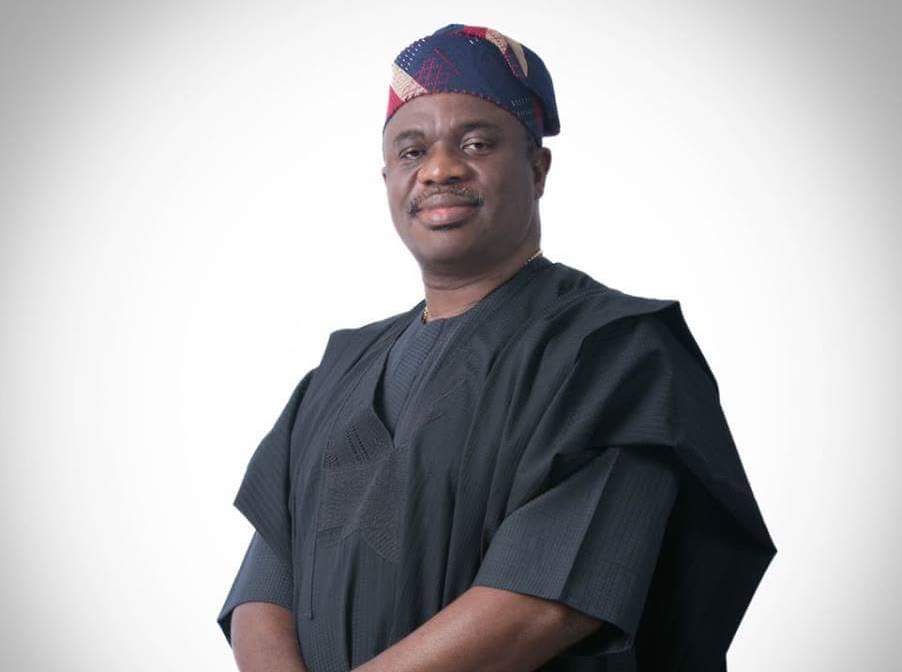 Dr Wole Oluyede