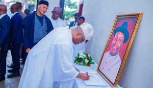 SP Godswill Akpabio on condolence visit