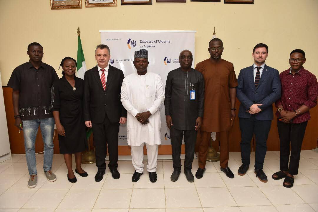 Ukraine opens Bookshelf in Nigeria's Bingham University