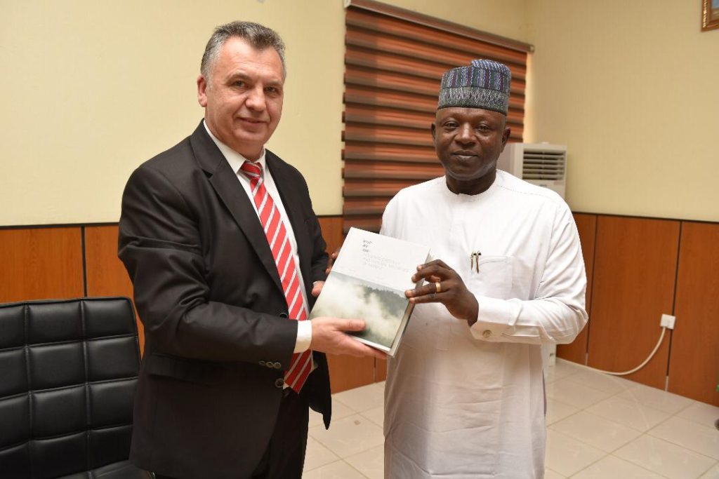 Ukraine opens Bookshelf in Nigeria’s Bingham University