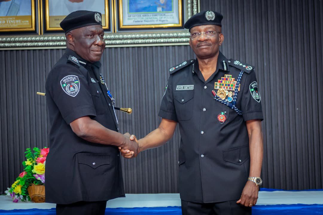IGP decorates newly promoted DIG, AIGs, CPs with new ranks