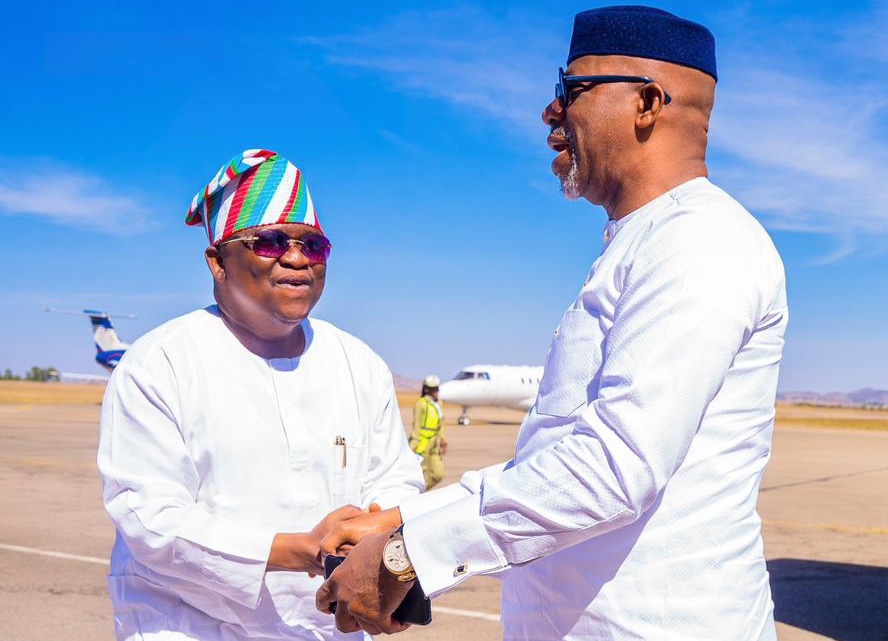 Ogun West Senator Solomon Adeola (L) and Ogun State Governor Dapo Abiodun (R)