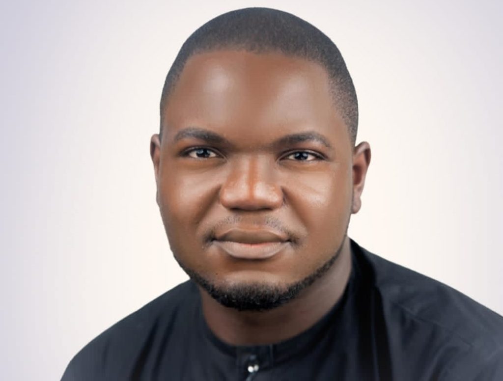 Dr Olusola Ayoola