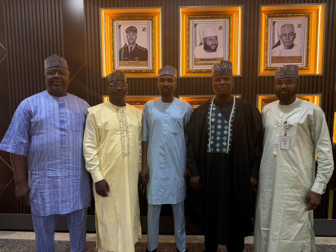Zamfara APC state lawmakers defect to PDP