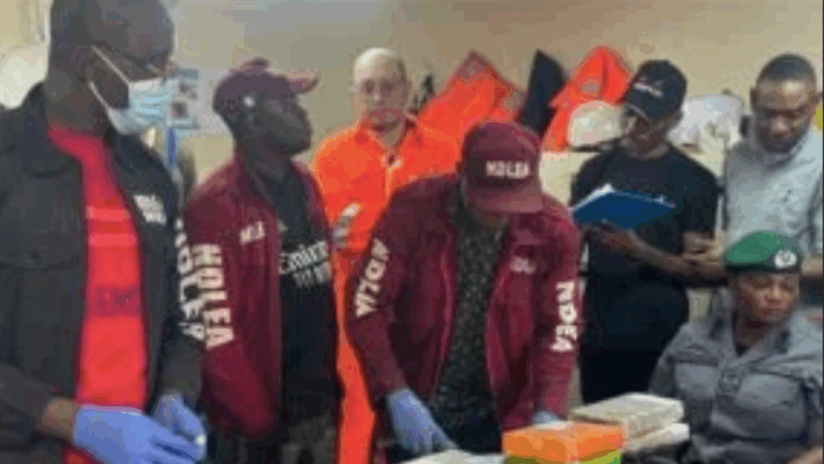 Artboard-1-1044-1200×676